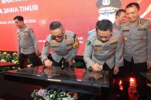 Kapolda Jatim Resmikan 9 Gedung RS Bhayangkara Jajaran Polda Jawa Timur Secara Serentak