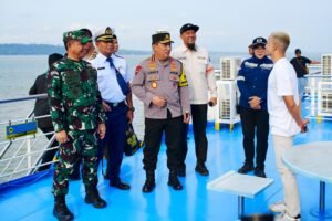 Kapolri Pastikan pengamanan, Kelayakan Kapal, dan Mitigasi Bencana Libur Natal dan Tahun Baru