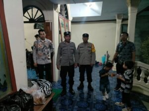 Polsek Ngasem Pam Ibadah Syukur Awal Tahun di GBI Efrata Desa Nambaan