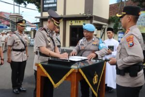 Kapolres Kediri Kota Pimpin Upacara Sertijab Wakapolres, Kasat Reskoba Serta 2 Kapolsek