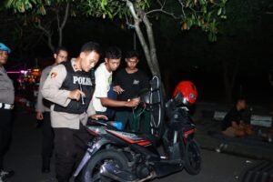 Wakapolres Kediri Pimpin Patroli Malam Minggu di Kawasan SLG