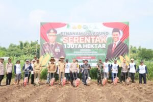 Dukung Ketahanan Pangan, Polres Kediri Kota Tanam Jagung Serentak