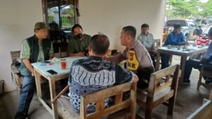 Cangkrukan Kamtibmas Polsek Wates, Imbau Liburkan Pasar Hewan Antisipasi Maraknya PMK