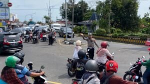 Antisipasi Lonjakan Kendaraan Saat Libur Panjang,Ini Yang Di Lakukan Satlantas Polres Kediri!!