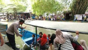 Libur Panjang, Satbinmas Polres Kediri Gelar Patroli Dialogis di Tempat Wisata