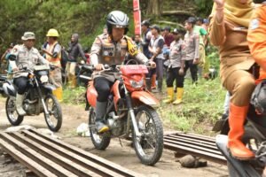 Polres Bondowoso bersama Forkopimda Gelar Baksos Salurkan Bantuan Pasca Banjir Bandang