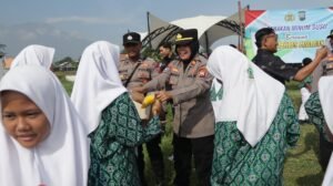 Polres Pasuruan Gelar Jumat Curhat, Bahas Kamtibmas Hingga Gerakan Minum Susu Bagi Anak – anak