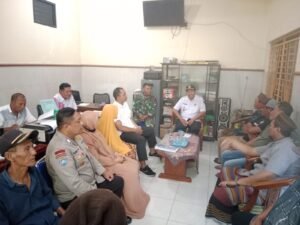 Bhabinkamtibmas Polsek Wates Ajak Tiga Pilar Diskusi Bersama Ciptakan Sitkamtibmas Jelang Bulan Ramadhan