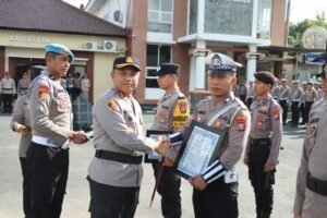Tim Banjari Polres Pamekasan Raih Juara 1 Festival Solawat se Jatim