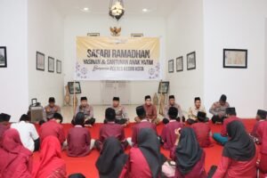 Berbagi Kebahagiaan di Bulan Ramadhan, Kapolres Kediri Kota Santuni Anak Yatim