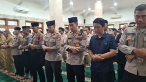Polres Kediri Kota Gelar Shalat Gaib Wujud Empati Atas Gugurnya 3 Anggota Dalam Tugas di Way Kanan Lampung