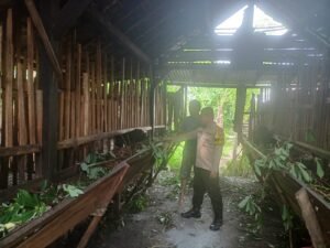 Polsek Lengkong Dukung Ketahanan Pangan, Bhabinkamtibmas Pantau Peternakan Warga