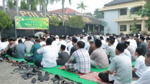 Polres Nganjuk Gelar Salat Idulfitri 1446 H Bersama Masyarakat