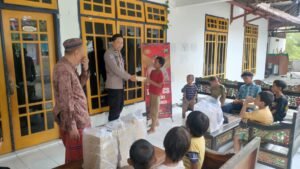 Polsek Pare Berbagi Kasih, Sambangi Panti Asuhan Muhammadiyah Putra