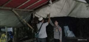 Polisi Bongkar Lokasi Diduga Judi Sabung Ayam di Ngronggot
