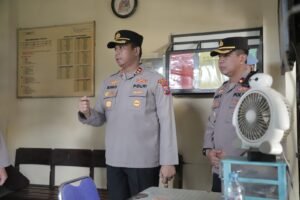 Kapolres Kediri Cek Kondisi Personel Jaga Tahanan, Pastikan Dalam Keadaan  Sehat