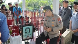 Ziarah May Day di Makam Marsinah, Forkopimda dan Serikat Buruh Doa Bersama