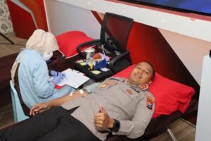 Peringati May Day, Polres Kediri Kota Gelar Donor Darah Bersama Serikat Pekerja