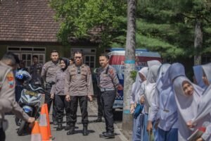 Polres Jember Maksimalkan Program Road Safety Edukasi Keselamatan Berlalulintas Bagi Pelajar dan Santri
