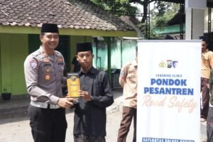 Satlantas Polres Kediri Gelar Pondok Pesantren Road Safety,Ini Harapanya!