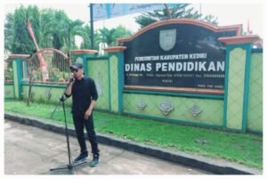 LSM RATU Gelar Aksi Damai Di Disdik Kab. Kediri,Atas Dugaan Korupsi Dana BOP TK PAUD Yang Tengah Jadi Sorotan Publik