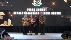 Hadiri Pisah Sambut Kajari Gresik, Bupati Yani Apresiasi Dukungan Kejaksaan Kepada Tata Kelola Pemkab Gresik