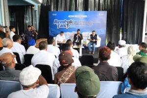 PRESS RELEASE: Petani Gresik Kini Bisa Beli Pupuk Lebih Murah, Bupati Yani Apresiasi Langkah PT. Pupuk Indonesia.