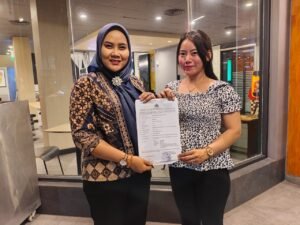 Korban Pengeroyokan, Ibu rumah Asal Made, Keluhkan Lambatnya Kinerja Satreskrim Polrestabes Surabaya