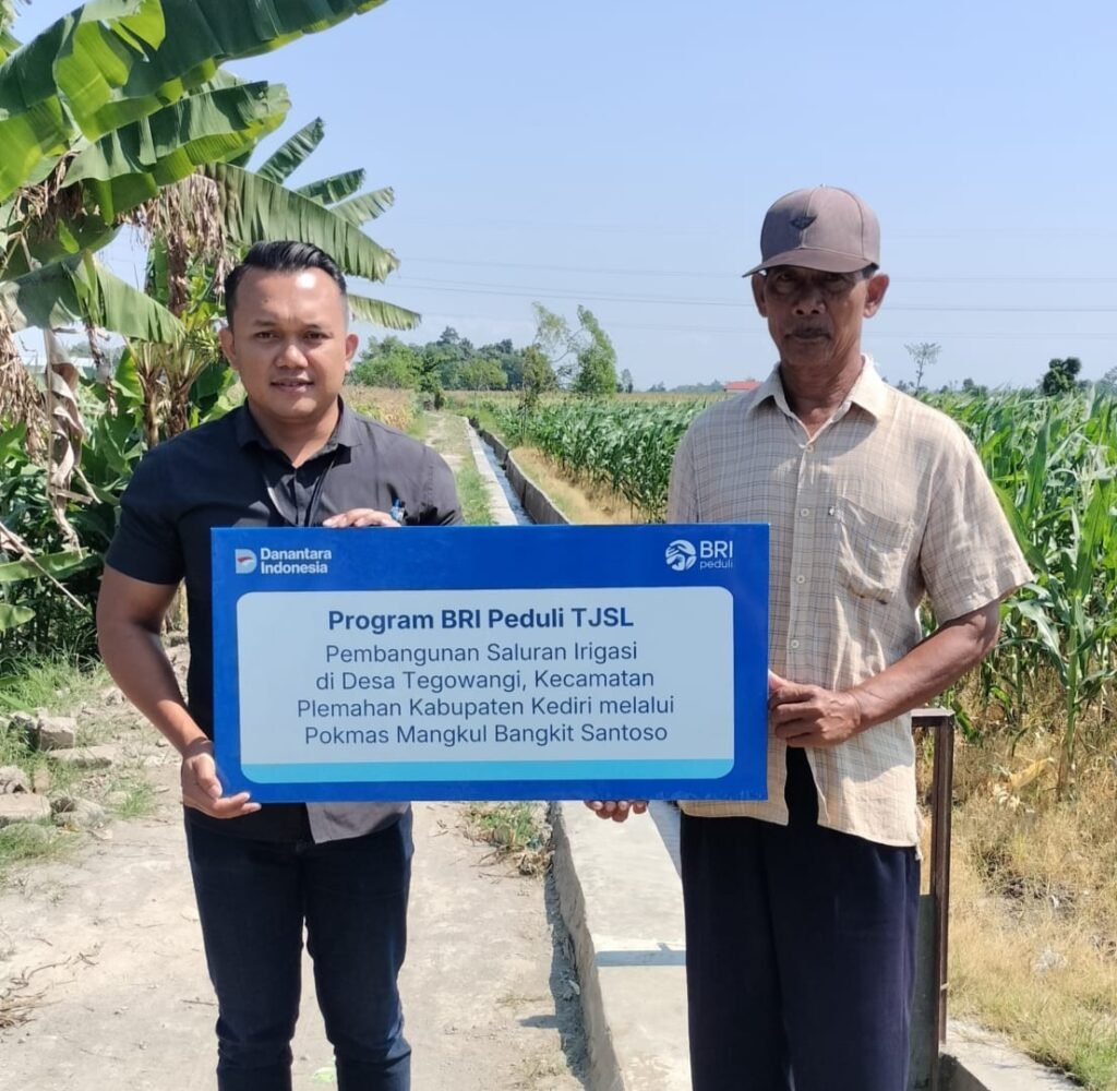 BRI Pare Berikan CSR Bantuan Pembangunan Saluran Irigasi di Desa Tegowangi Kediri