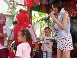 Suara Merdu Feby Wijaya, Pelajar SMA Sunan Giri, Hibur Warga Bungurasih di HUT RI ke-81