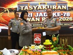 Tasyakuran HUT Polwan ke-78, Kapolres Gresik Ingatkan Profesionalisme dan Etika Bermedia Sosial